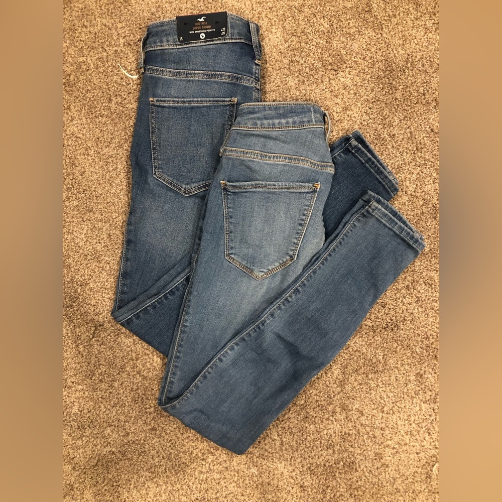 Hollister Jeans 2 pairs